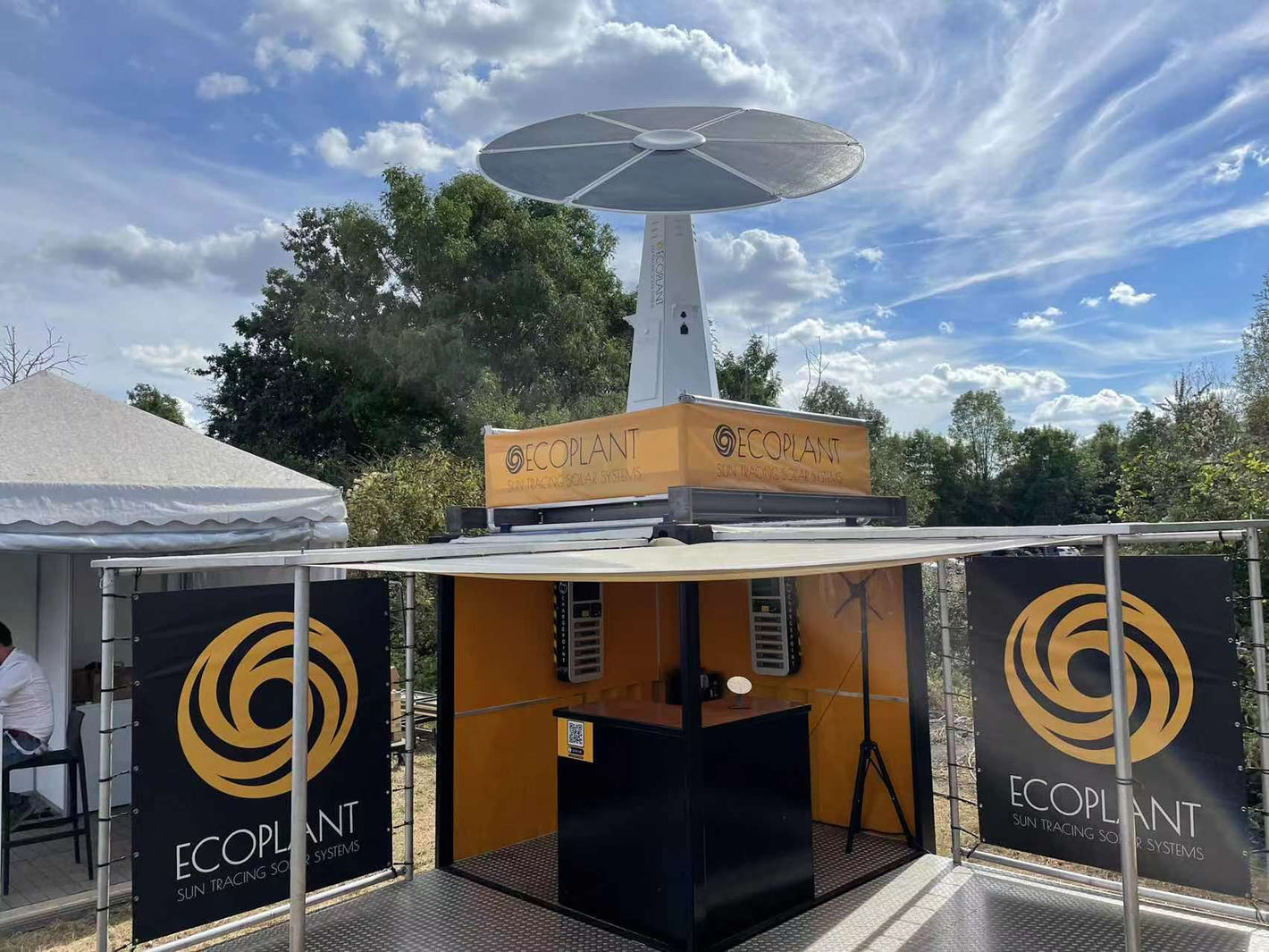 Ecoplant Container Leveling Industrial Power System. Onze ECLIPS is een innovatieve all-in-one eyecatcher voor elk evenement of festival. 